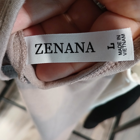 Zenana tunic length cami tanks Size Large BUNDLE OF TWO - Picture 8 of 9